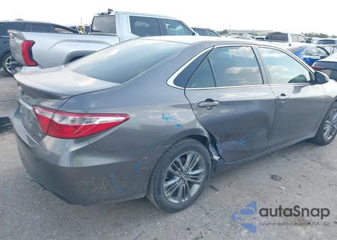 2016 Toyota Camry Se z USA, uszkodzony, nr VIN 4T1BF1FK0GU256269